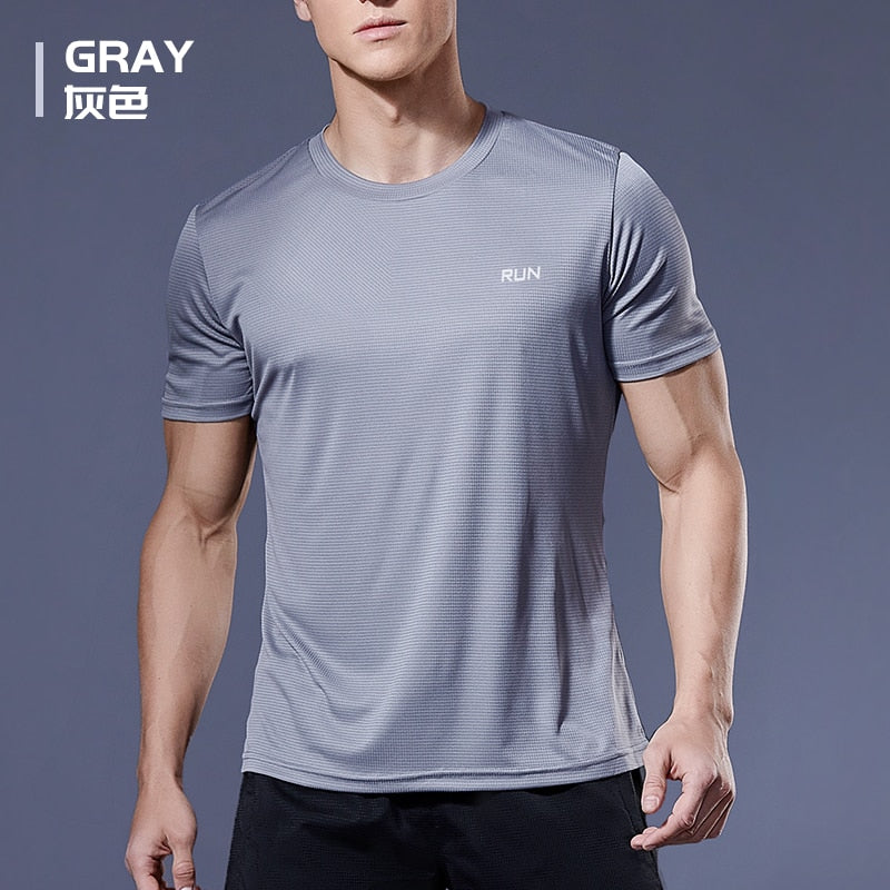 2020 Polyester Gym Shirt Sport T Shirt Men Short Sleeve Running Shirt Men Workout Training Tees Fitness Top Sport T-shirt